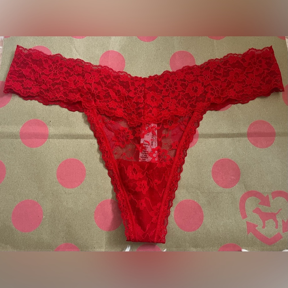 2/$10 Victoria’s Secret Thong